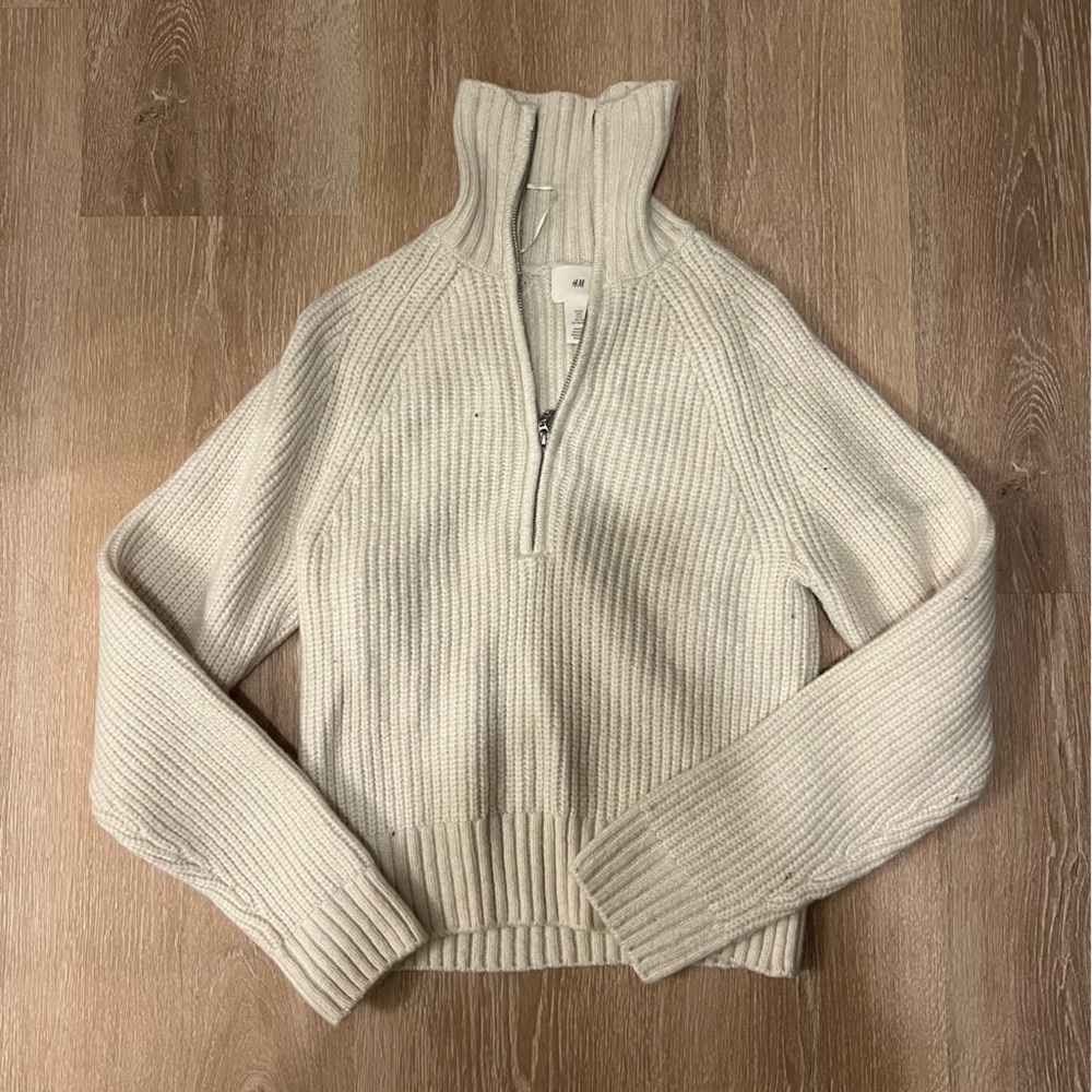 h&m white knit quarter zip